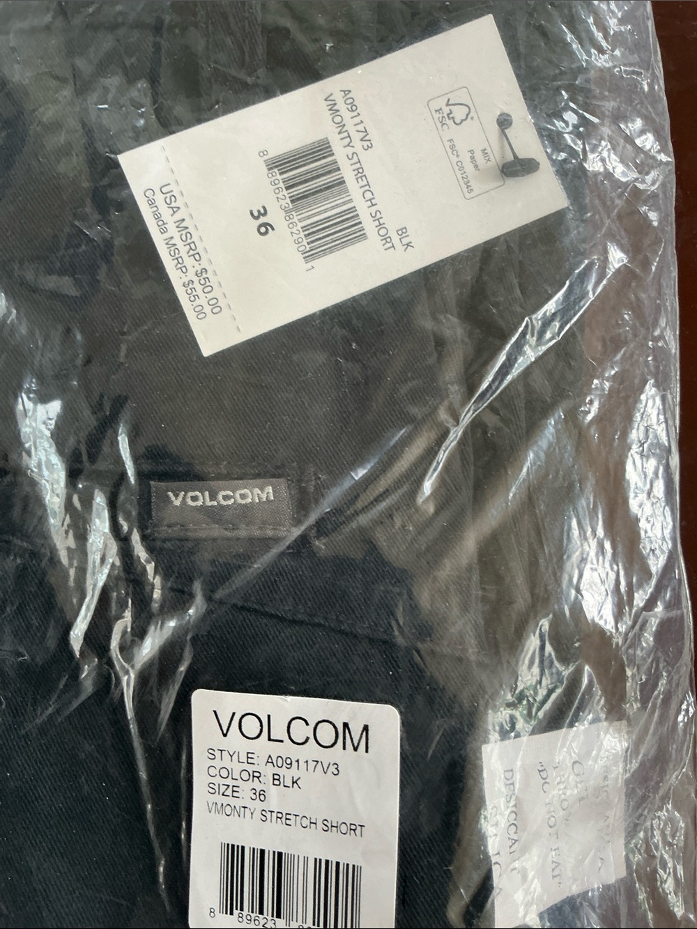 Volcom shorts - Picture 2 of 2